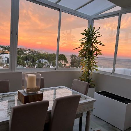 On The Beach - Penthouse On The Mediterranean エステポナ エクステリア 写真