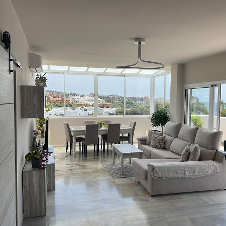 On The Beach - Penthouse On The Mediterranean エステポナ エクステリア 写真
