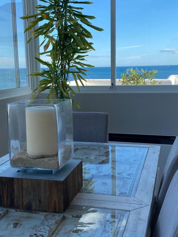 On The Beach - Penthouse On The Mediterranean エステポナ エクステリア 写真