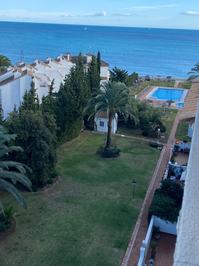 On The Beach - Penthouse On The Mediterranean エステポナ エクステリア 写真